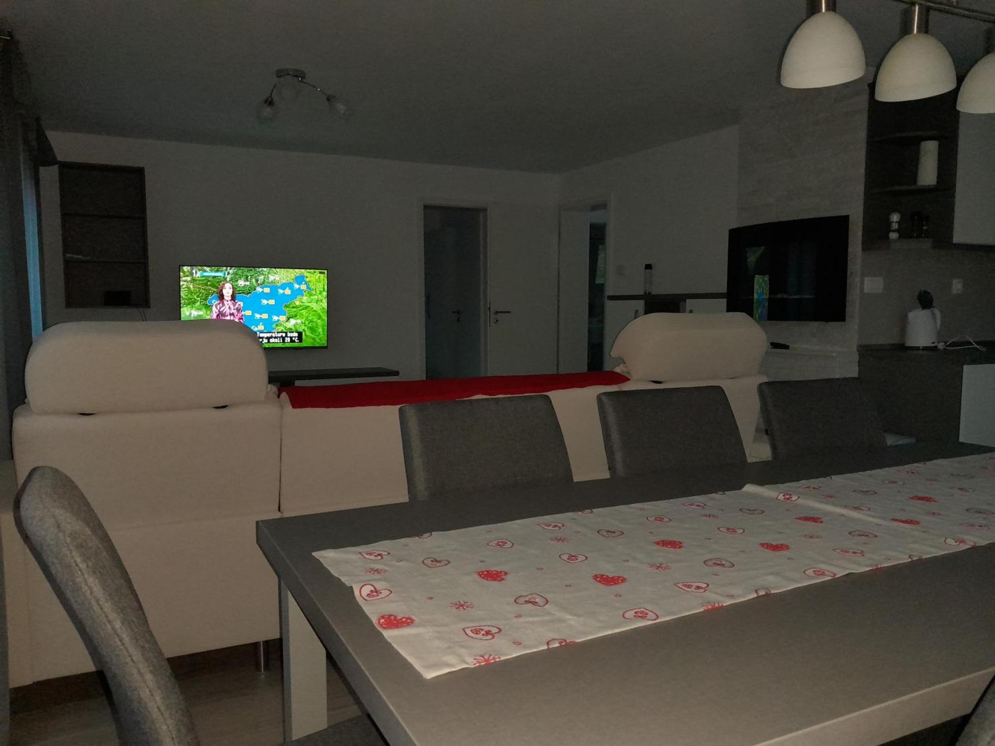 Holiday Home Baron Radece Kültér fotó