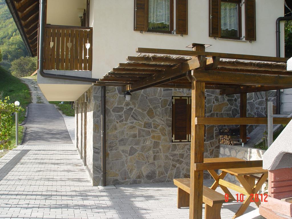 Holiday Home Baron Radece Kültér fotó